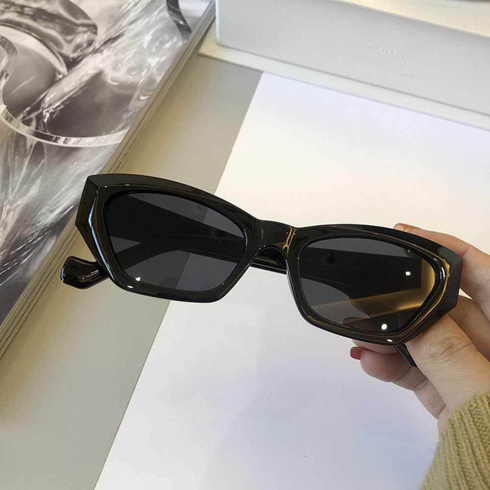 Velvet Claw Sunglasses