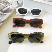 Velvet Claw Sunglasses