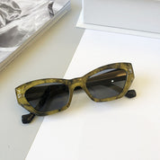 Velvet Claw Sunglasses