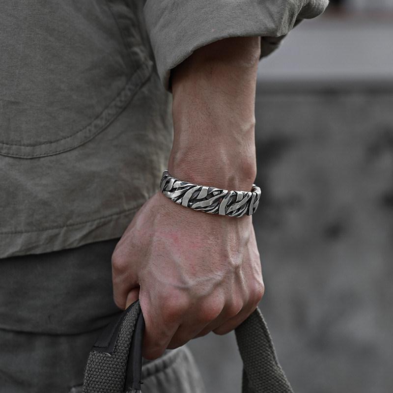 Coiled Steel Link