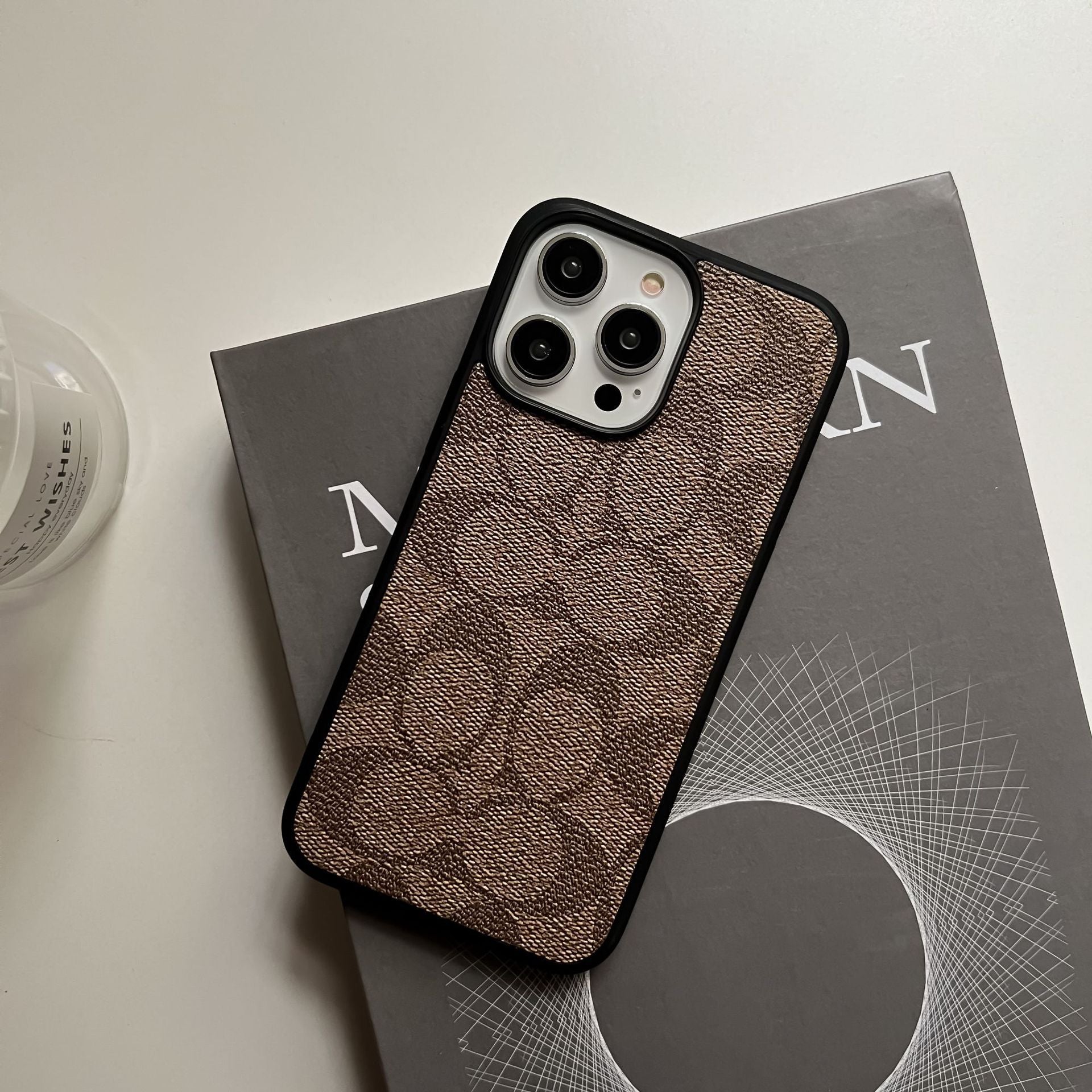 Lattice Canvas Case