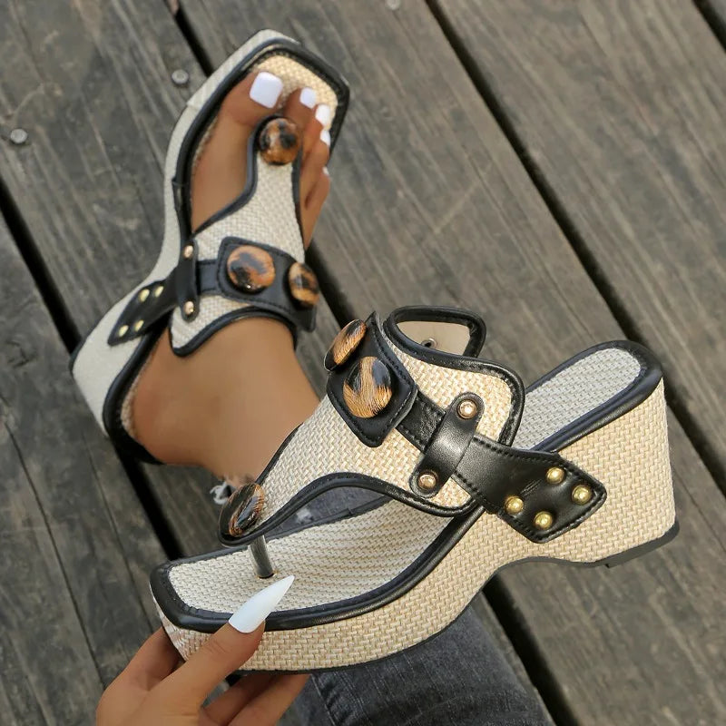 Arden Stud Wedge