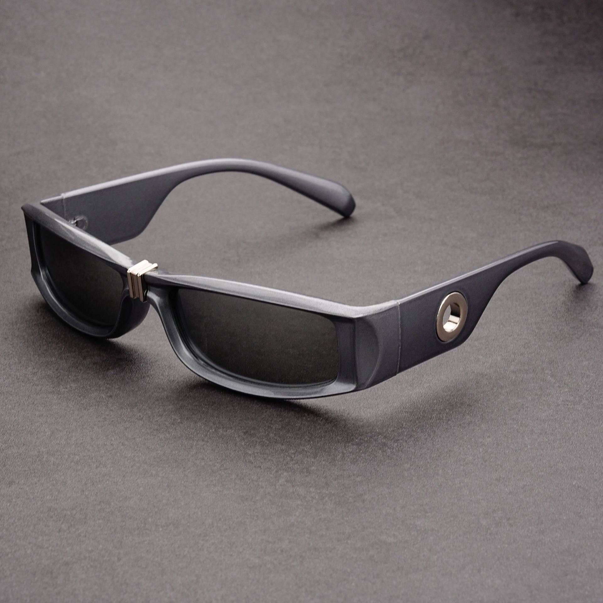 Mono Block Shades