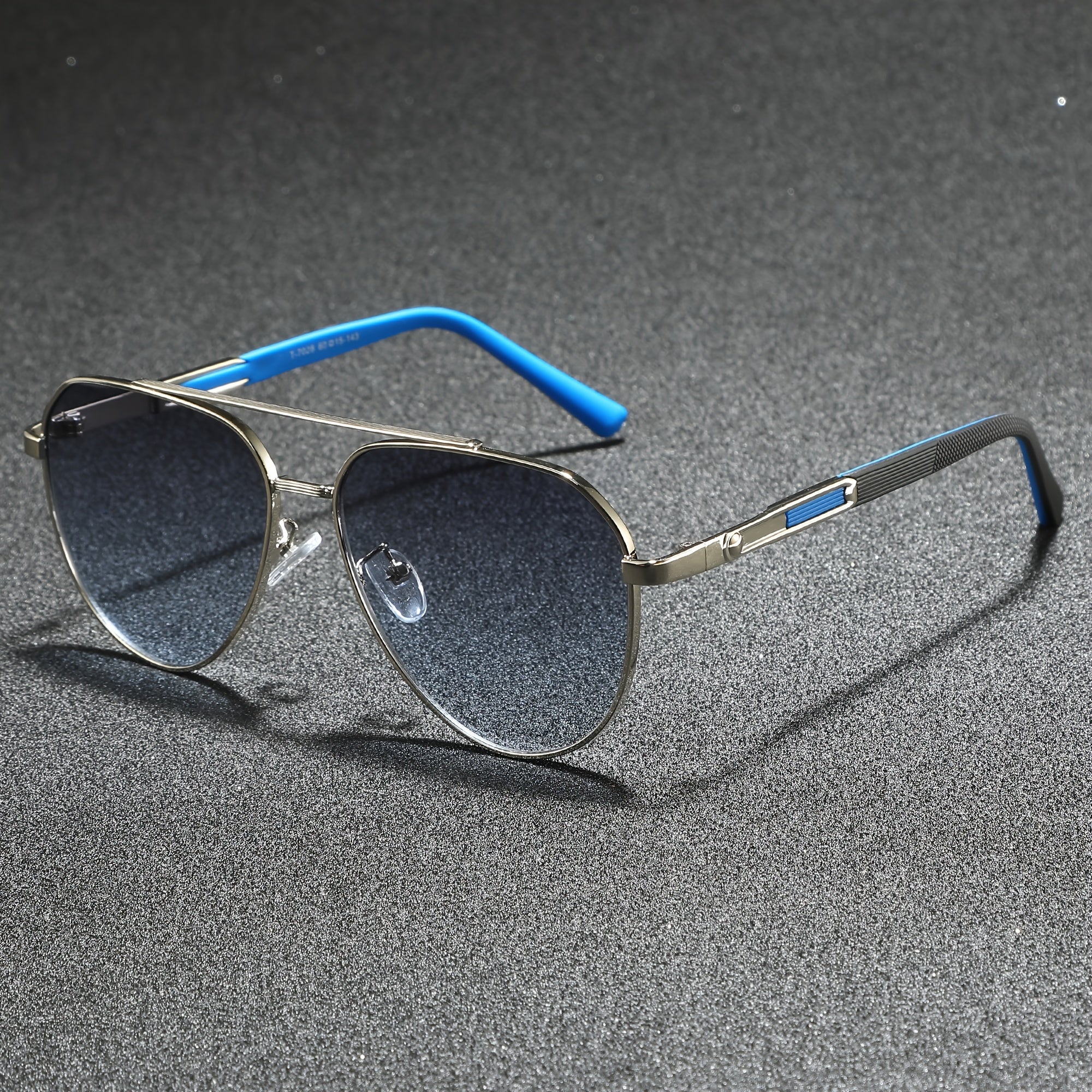 Velocity Gradient Aviator Sunglasses