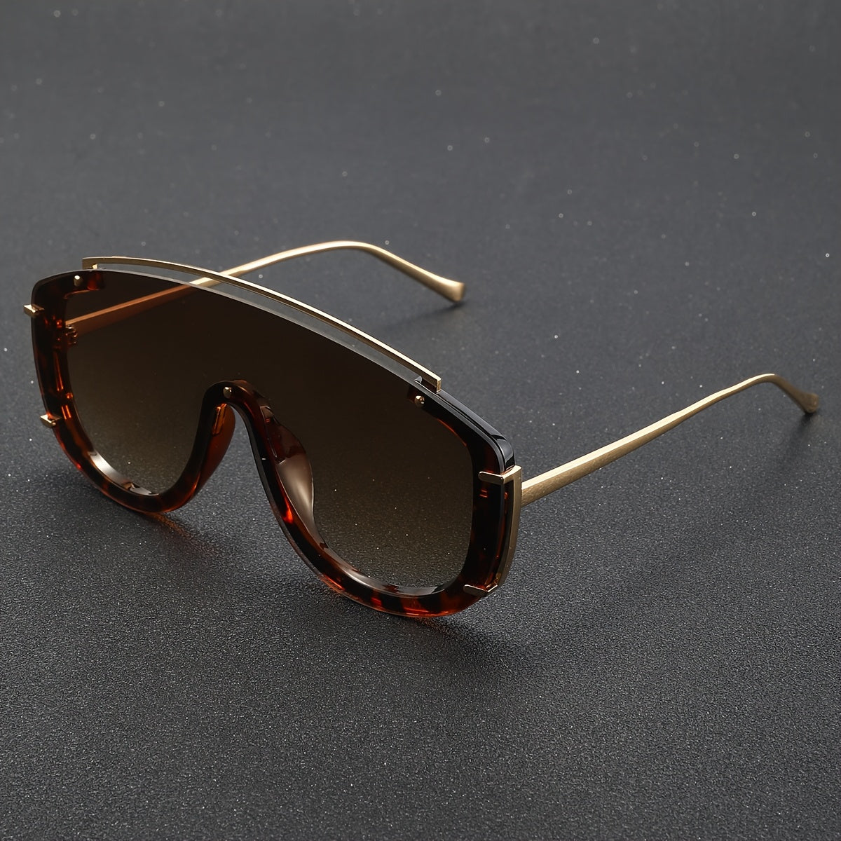 Alora Bold Sunglasses