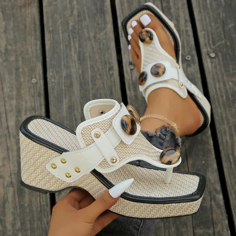Arden Stud Wedge